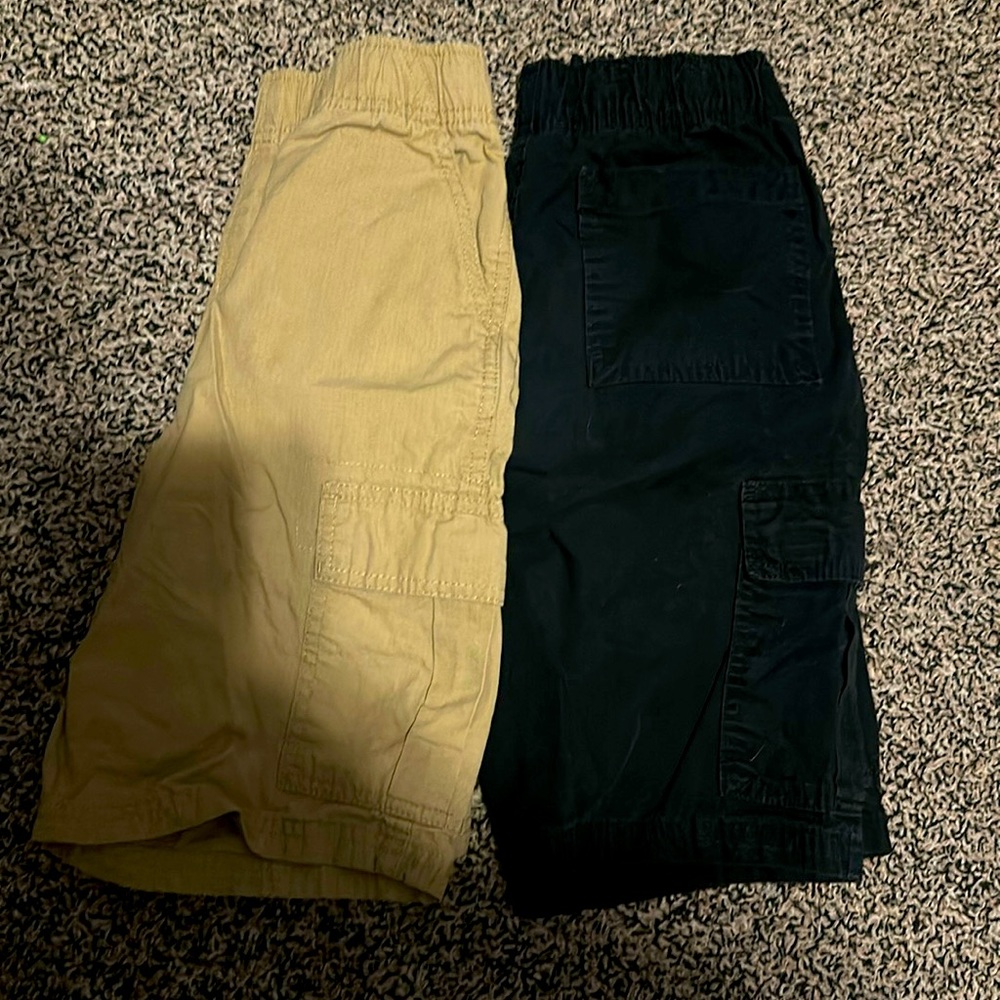Two pairs of boys size 10 children’s place cargo shorts. Great condition.